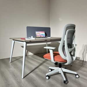 Solace Operator Chair